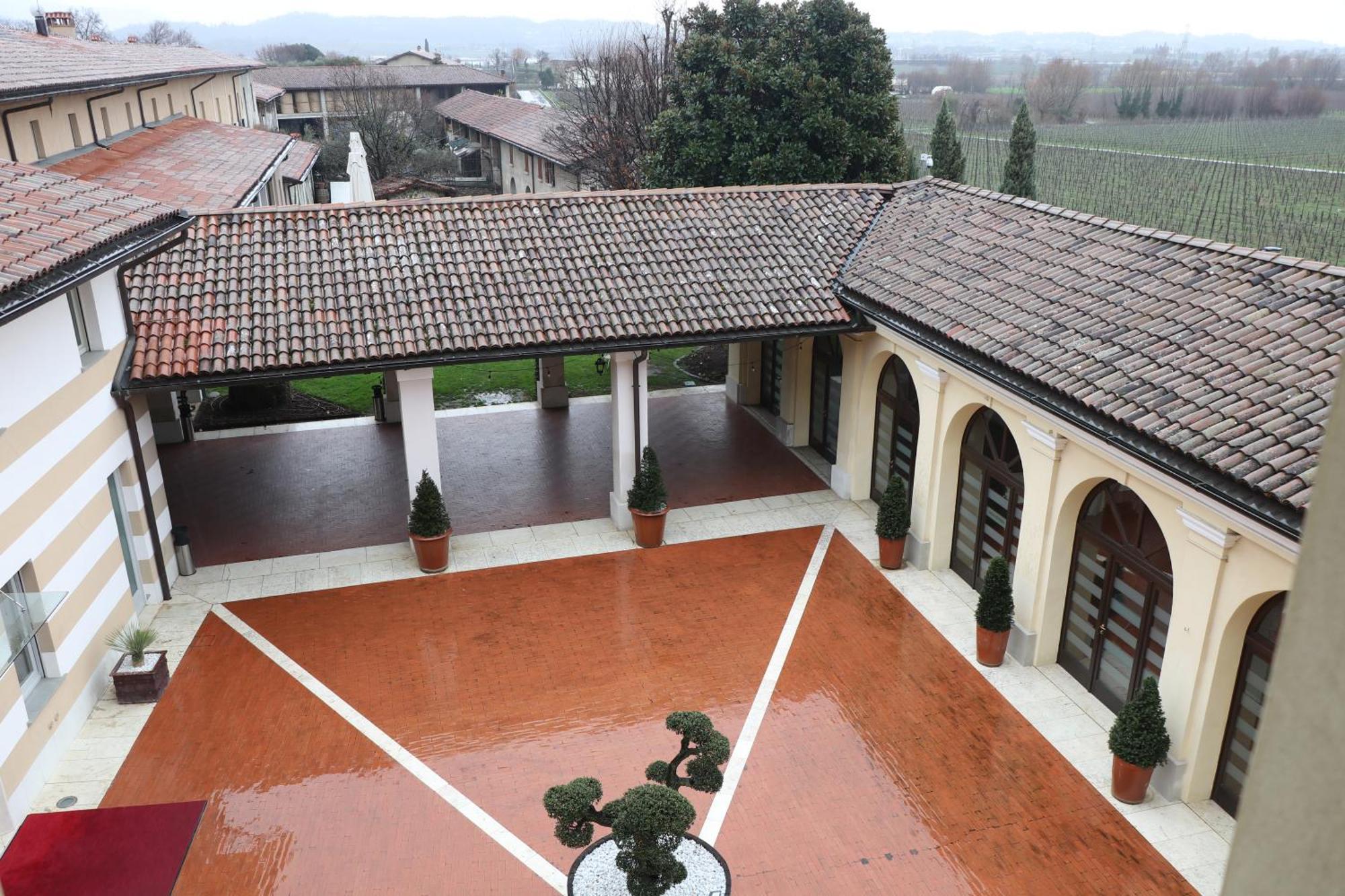 Vila Borgo Santa Giulia Corte Franca Exteriér fotografie