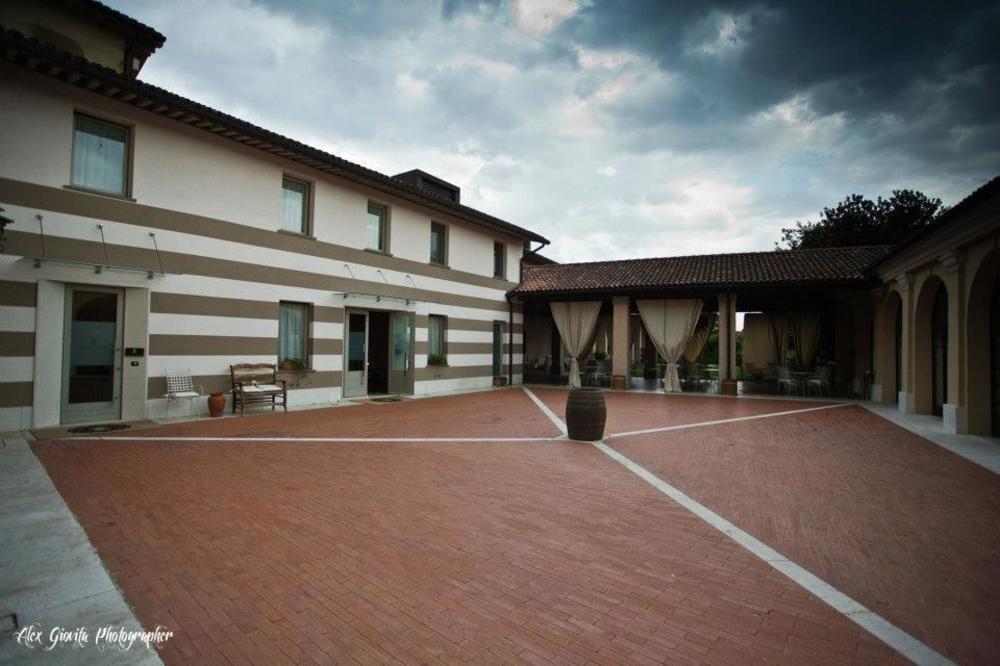 Vila Borgo Santa Giulia Corte Franca Exteriér fotografie